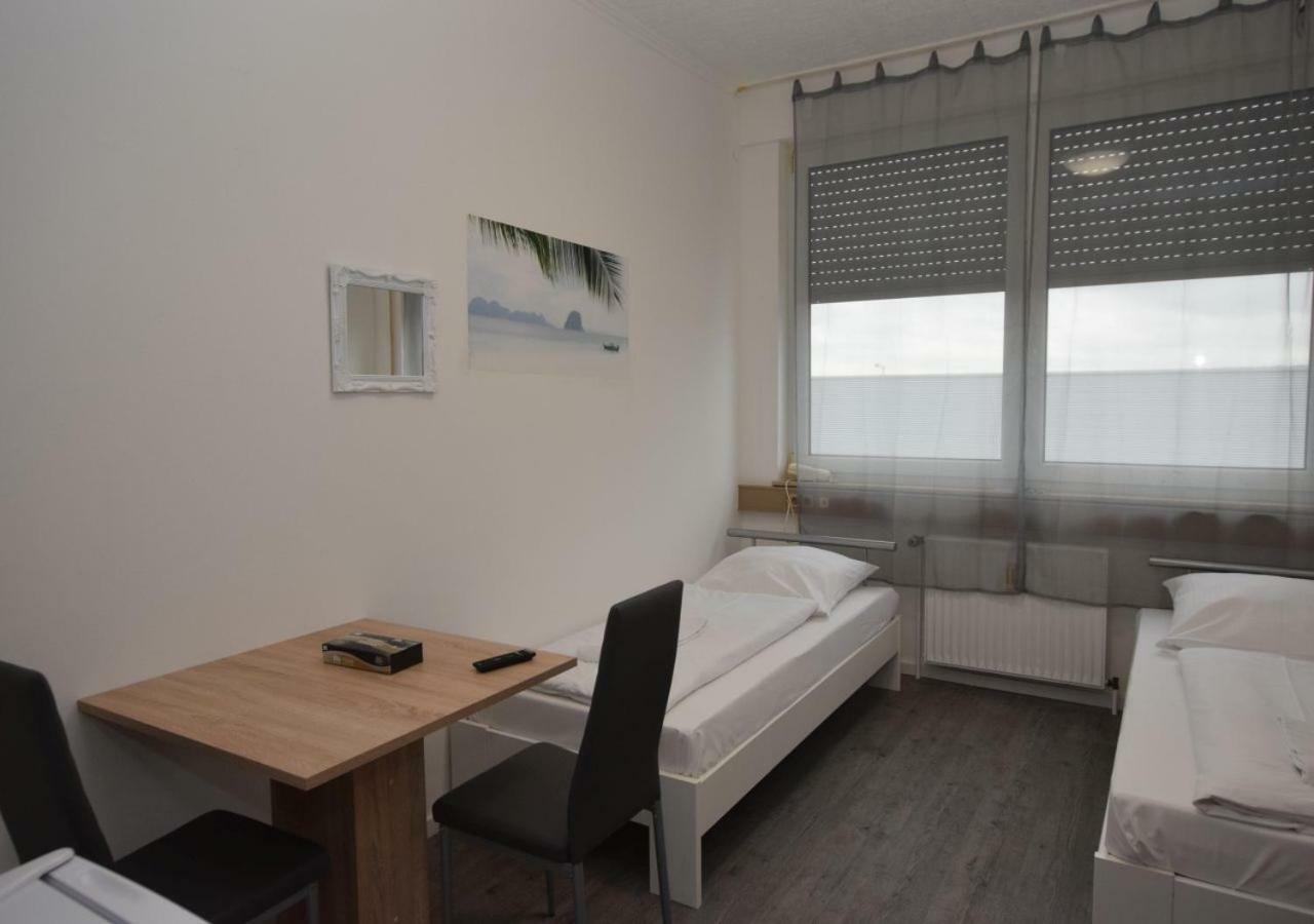 Monteurzimmer Messe Airport Wolfschlugen Dış mekan fotoğraf